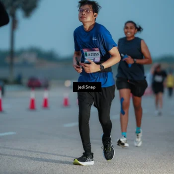 Runner Photo 7519758