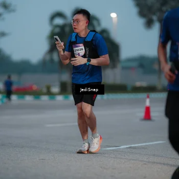 Runner Photo 7519760