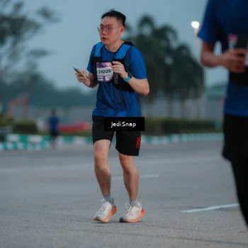 Runner Photo 7519766