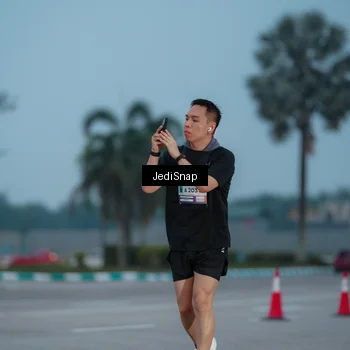 Runner Photo 7519777
