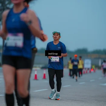 Runner Photo 7519787