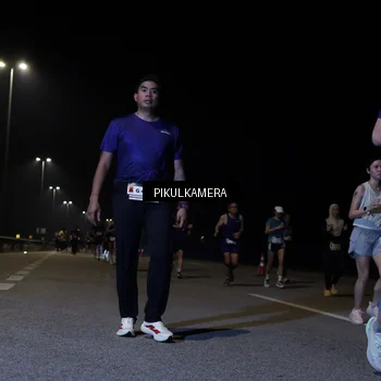 Runner Photo 7519811