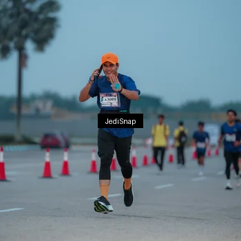 Runner Photo 7519815