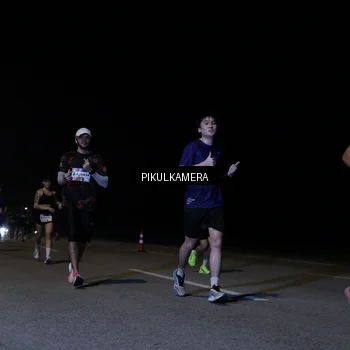 Runner Photo 7519835