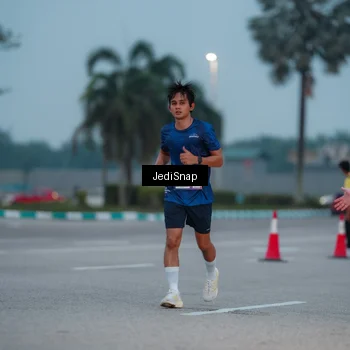 Runner Photo 7519851