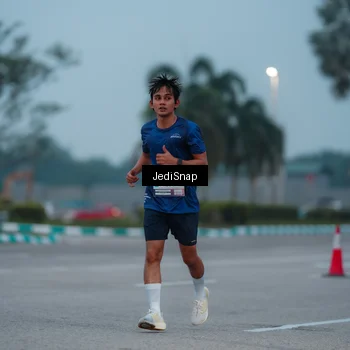 Runner Photo 7519860