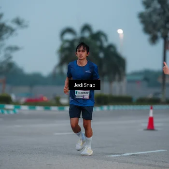 Runner Photo 7519862