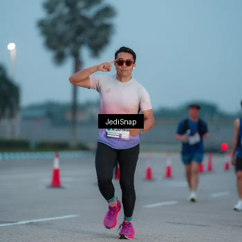 Runner Photo 7519867