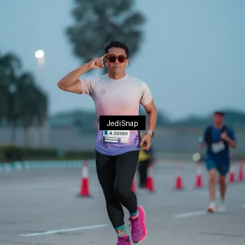 Runner Photo 7519871