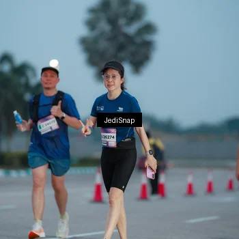 Runner Photo 7519872