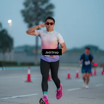 Runner Photo 7519875
