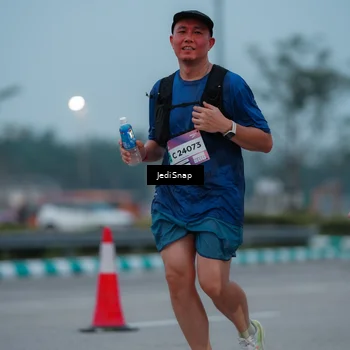 Runner Photo 7519898