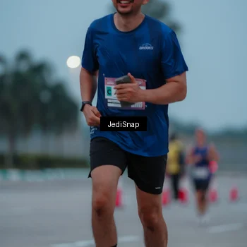 Runner Photo 7519908