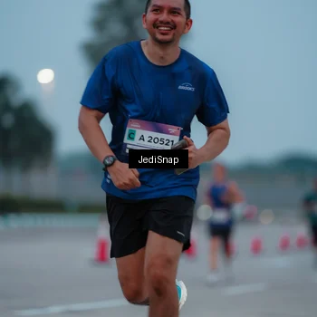 Runner Photo 7519910