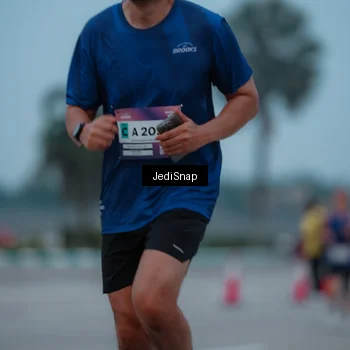 Runner Photo 7519912