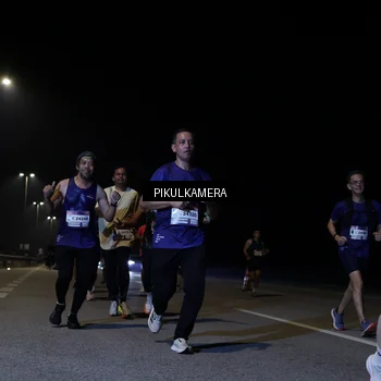 Runner Photo 7519940