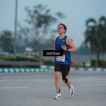 Runner Photo 7519943