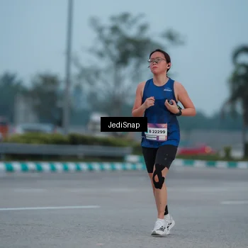Runner Photo 7519944