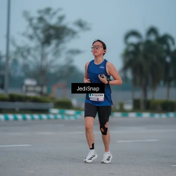 Runner Photo 7519945