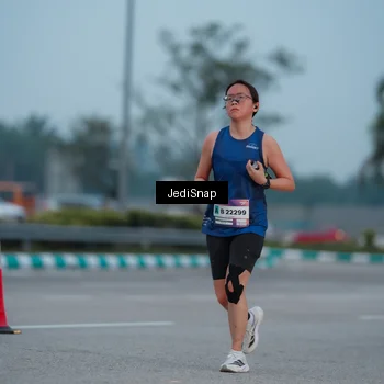 Runner Photo 7519946