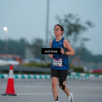 Runner Photo 7519947