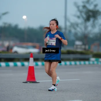 Runner Photo 7520002