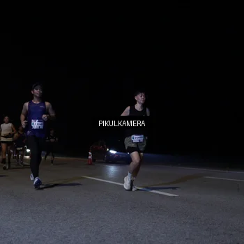 Runner Photo 7520009
