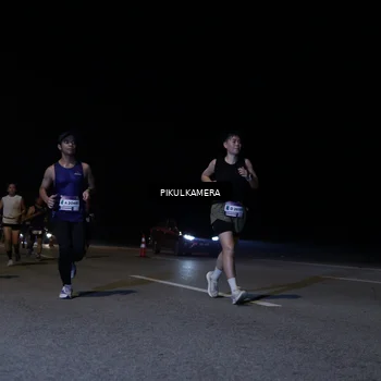 Runner Photo 7520018