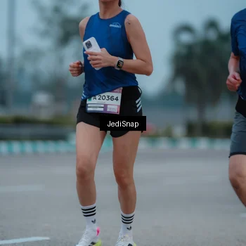 Runner Photo 7520029