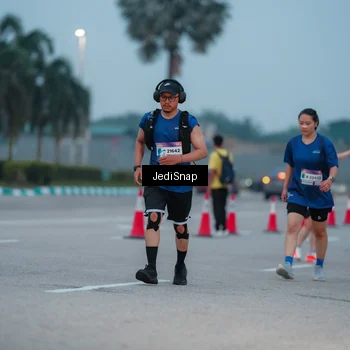 Runner Photo 7520031