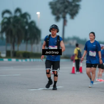 Runner Photo 7520036