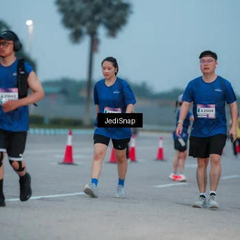 Runner Photo 7520039