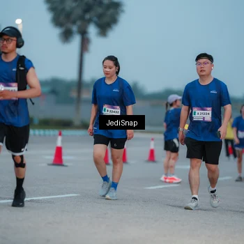 Runner Photo 7520040