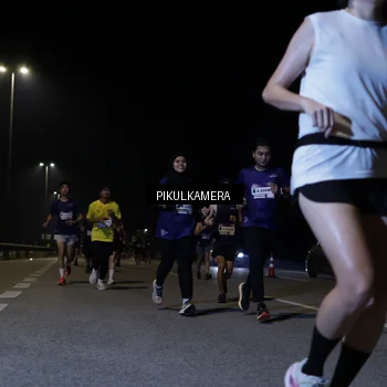Runner Photo 7520042
