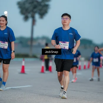 Runner Photo 7520051