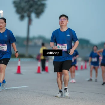 Runner Photo 7520052