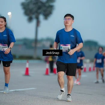 Runner Photo 7520053