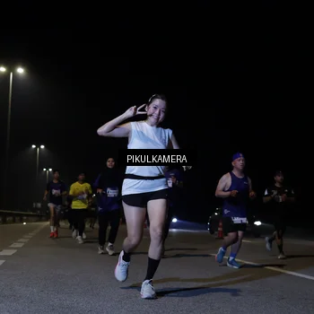 Runner Photo 7520055