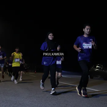 Runner Photo 7520056