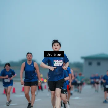 Runner Photo 7520059