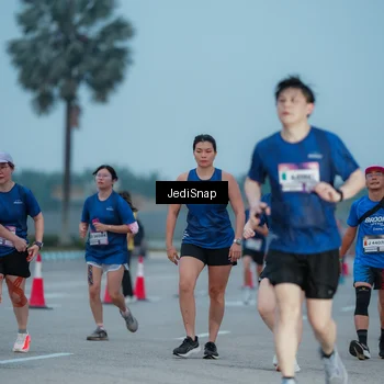 Runner Photo 7520068