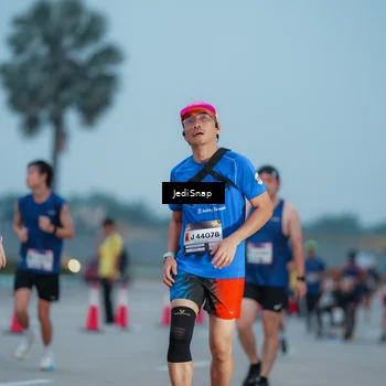 Runner Photo 7520088