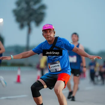 Runner Photo 7520091