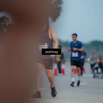 Runner Photo 7520108