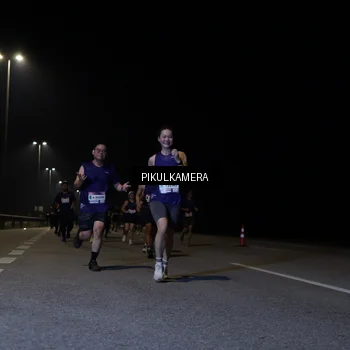 Runner Photo 7520110