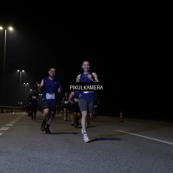 Runner Photo 7520111
