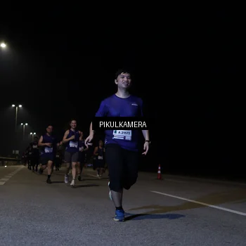 Runner Photo 7520112
