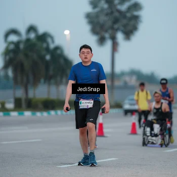 Runner Photo 7520130