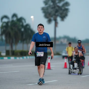 Runner Photo 7520131
