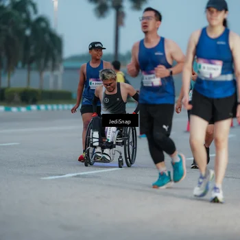 Runner Photo 7520139
